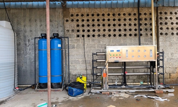 云南普洱市某造纸厂锅炉2吨反渗透净水设备
