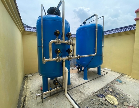 云南大寨20吨压力式一体化净水设备